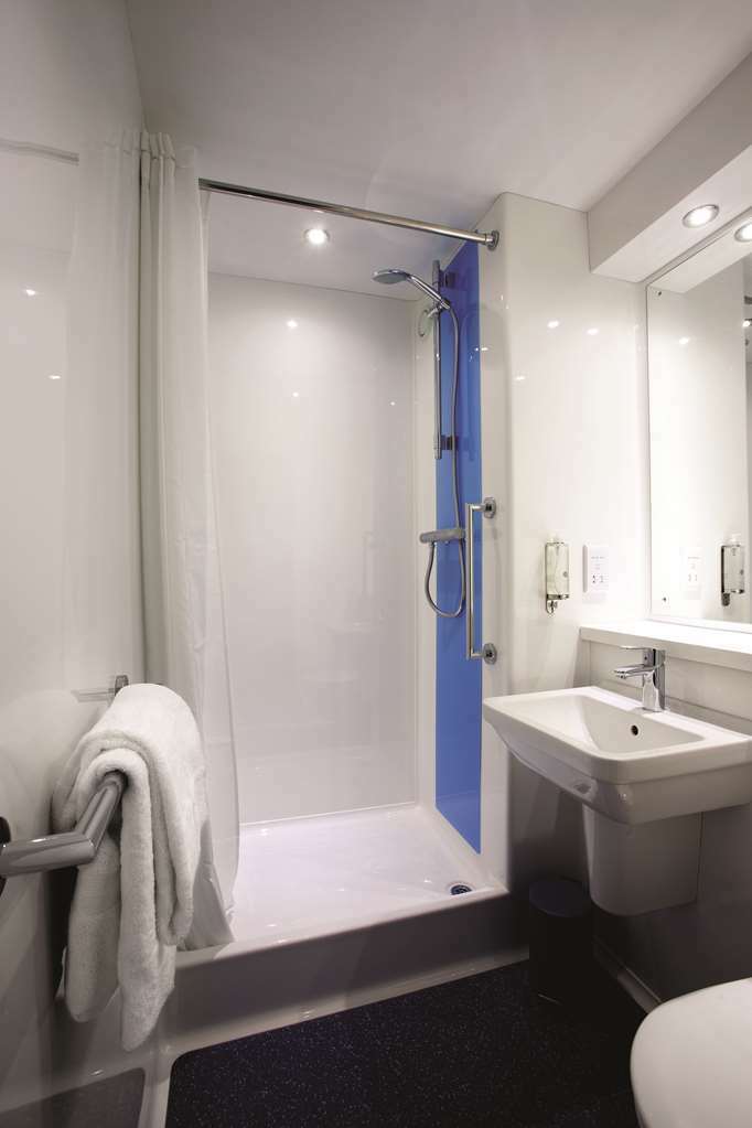 Travelodge Wincanton Room photo